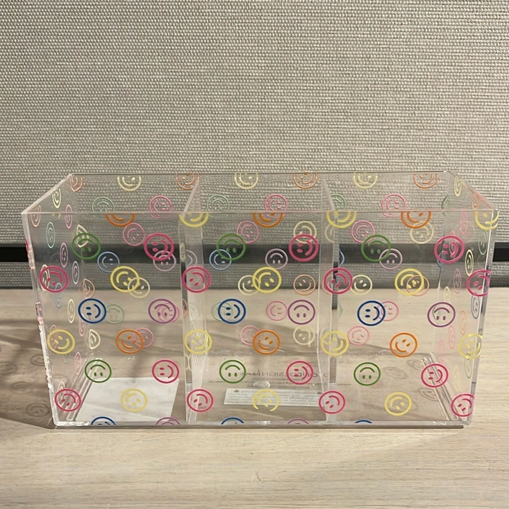 Smiley Face acrylic Pen/Pencil/makeup brush Holder - Picture 3 of 8